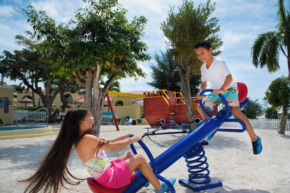 Simpson Bay Resort Marina & Spa 34