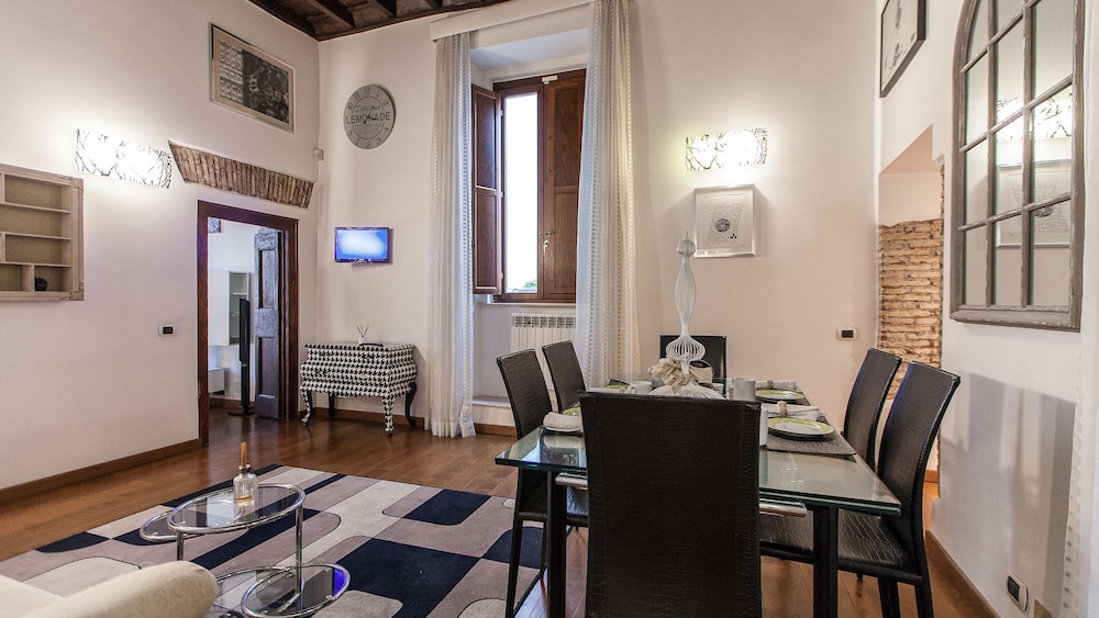Rental in Rome Pellegrino Luxury
