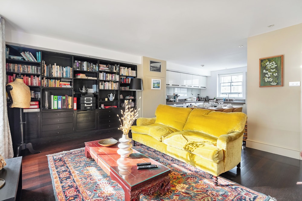 Urban Chic penthouse in Covent Garden