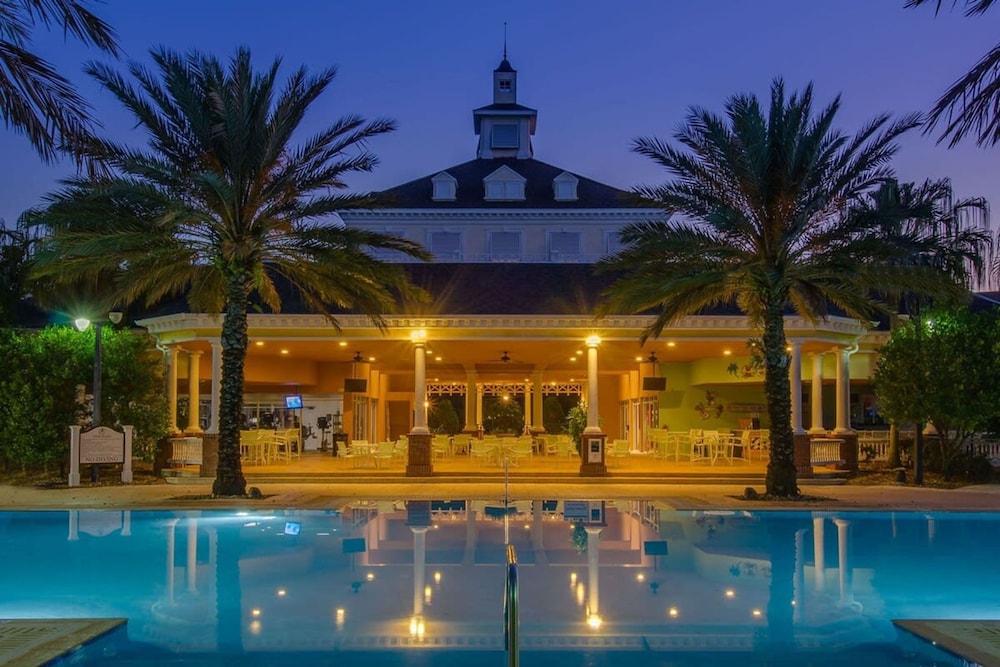Gorgeous 4Bd Close to Disney With Spa at Reunion Resort 1552