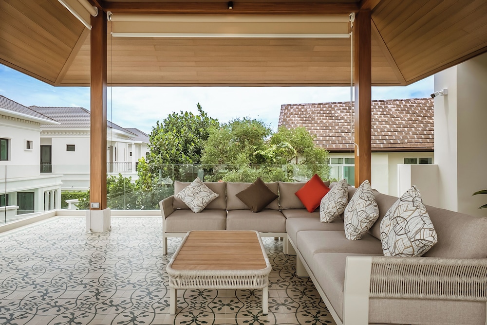 Akal Pool Villa 3BR near Laguna, Bangtao & Beach