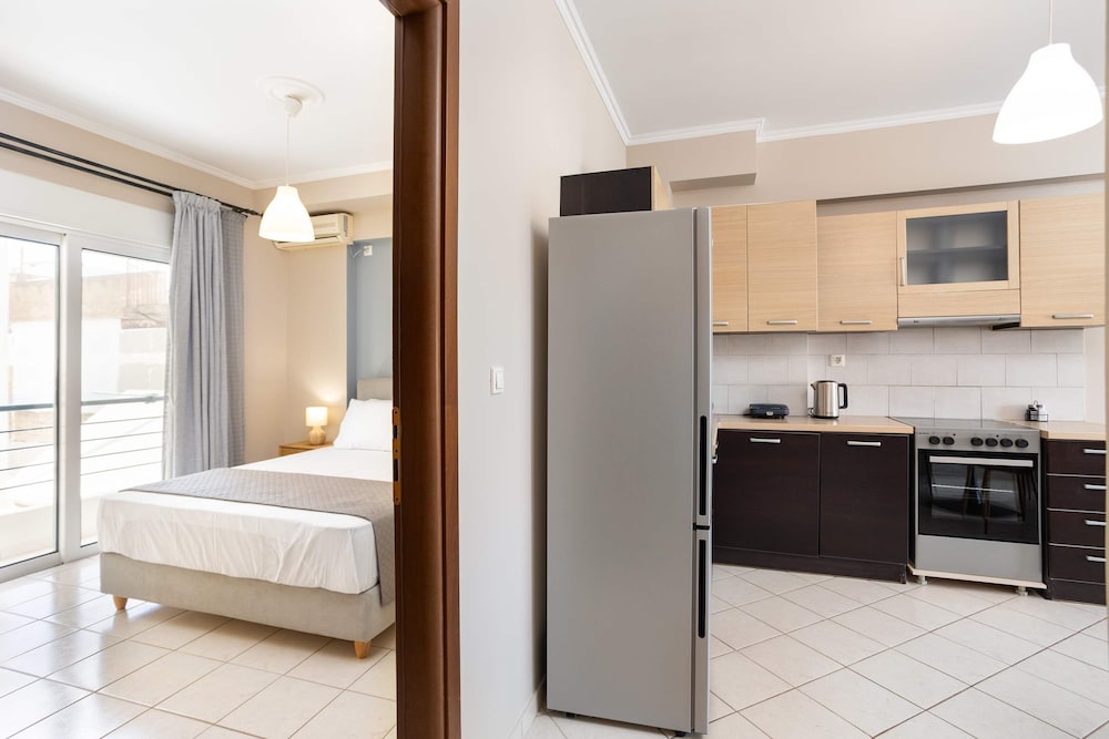 Kalamata City Nest Ypapanti Cozy Bright Getaway