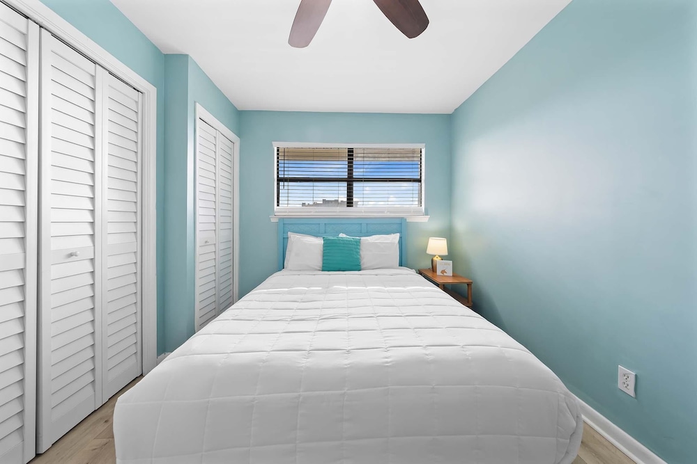 Seaside Beach & Racquet 1315
