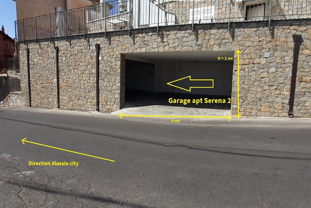 Serena 2 in Alassio With 2 Bedrooms and 2 Bathrooms view 4