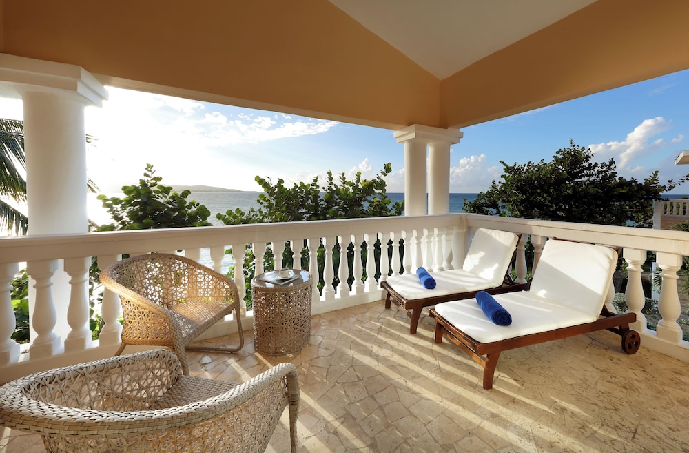 Grand Palladium Lady Hamilton Resort  Spa All Inclusive - Property Image 188