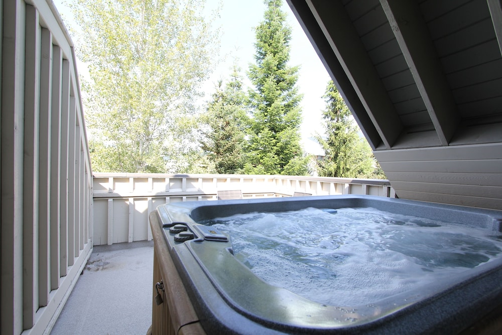 Signature Condos By Whistler Retreats