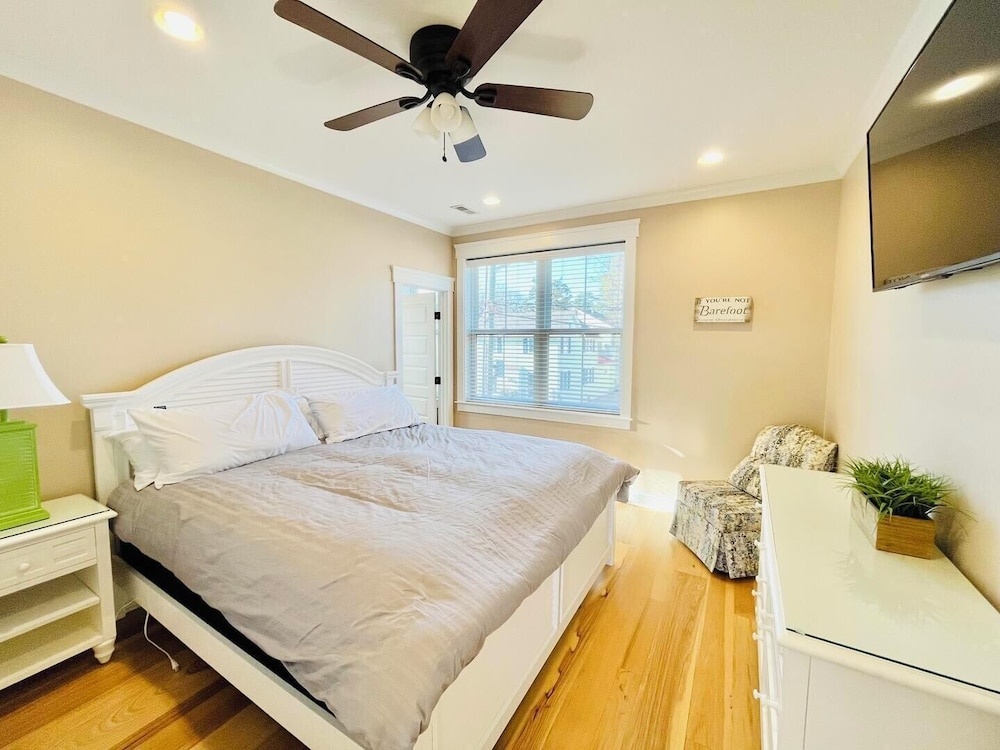 Lake Avenue 22