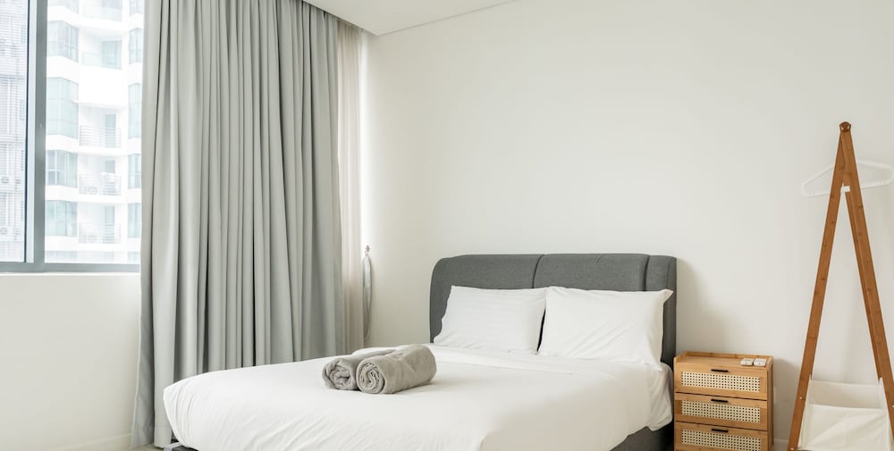 Summer Suites Residences By Plush