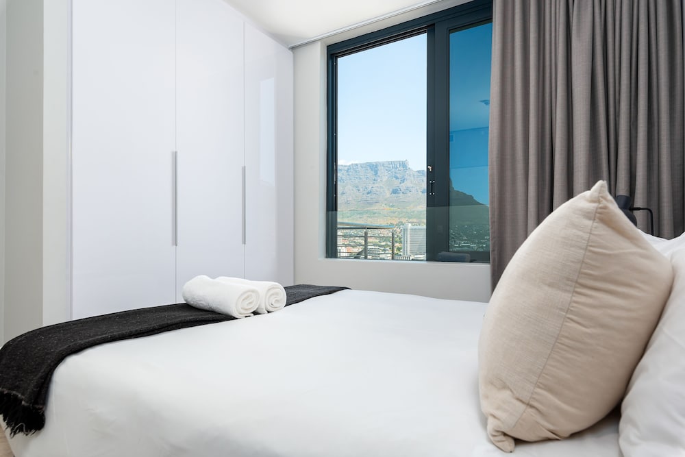 16 on Bree Luxury Apartments view 2