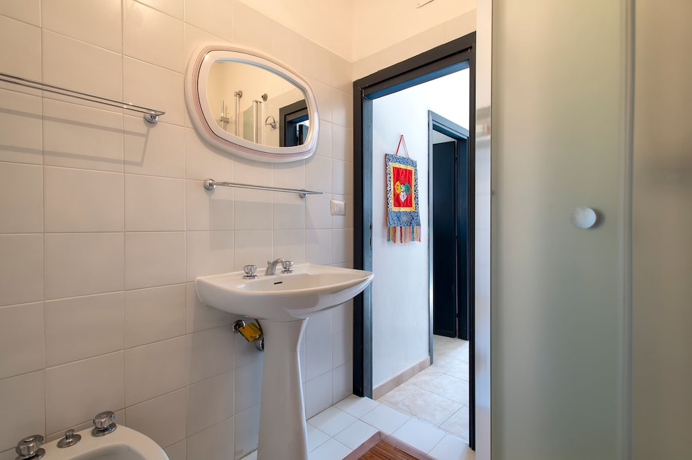 Ruota 2 in Alghero With 1 Bedrooms and 1 Bathrooms view 3