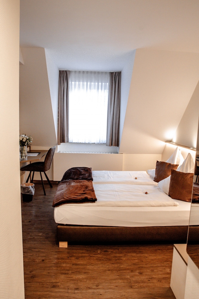 Berlin Vacations - Central Hotel Garni - Property Image 33