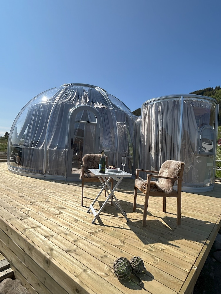 Arctic Glamping-Dome