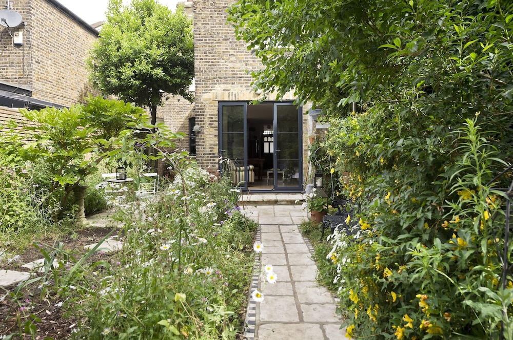Gorgeous Garden Flat Kensal 1- bed