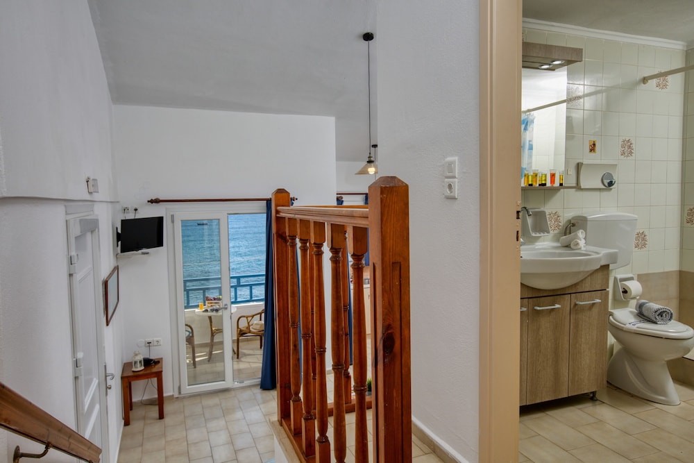 Elalia Apartments