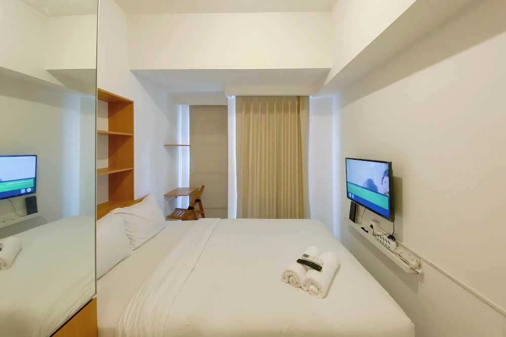 Homey Studio Apartment Tokyo Riverside Pik 2