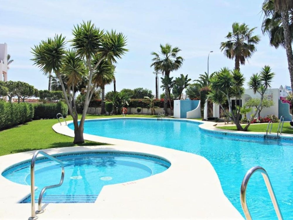 Marvel Apartment With Pool Near Playa Vera