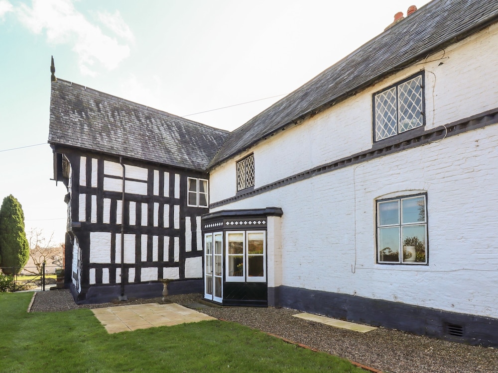 Top Farm House