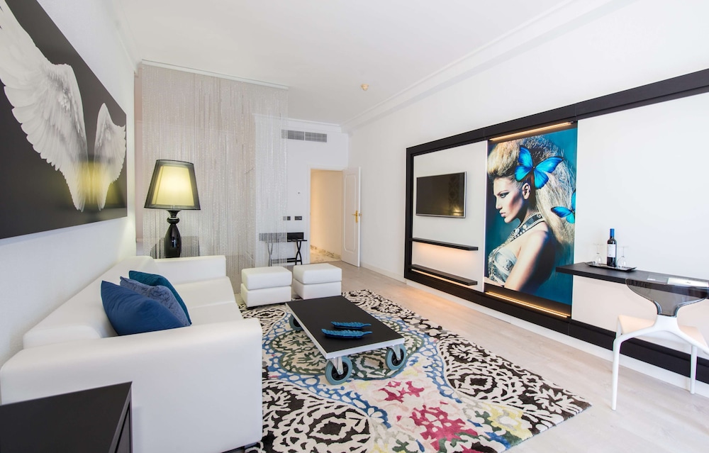 TUI BLUE Suite Princess - Adults Only