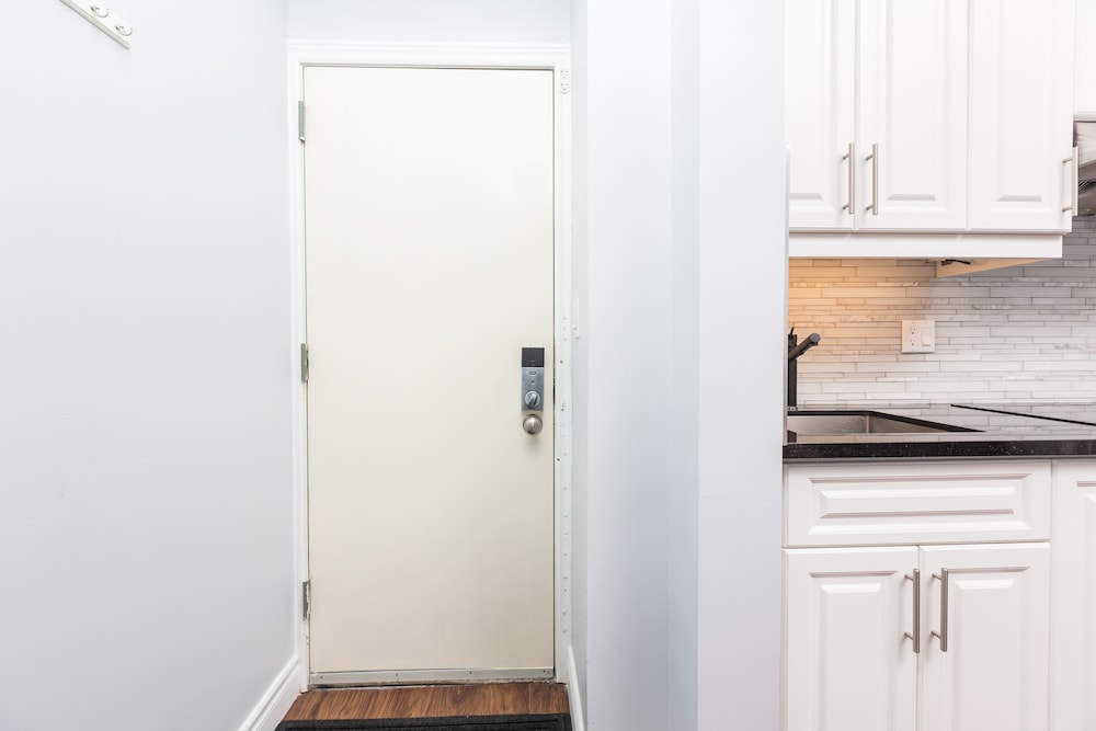 Applewood Suites - Chinatown Loft