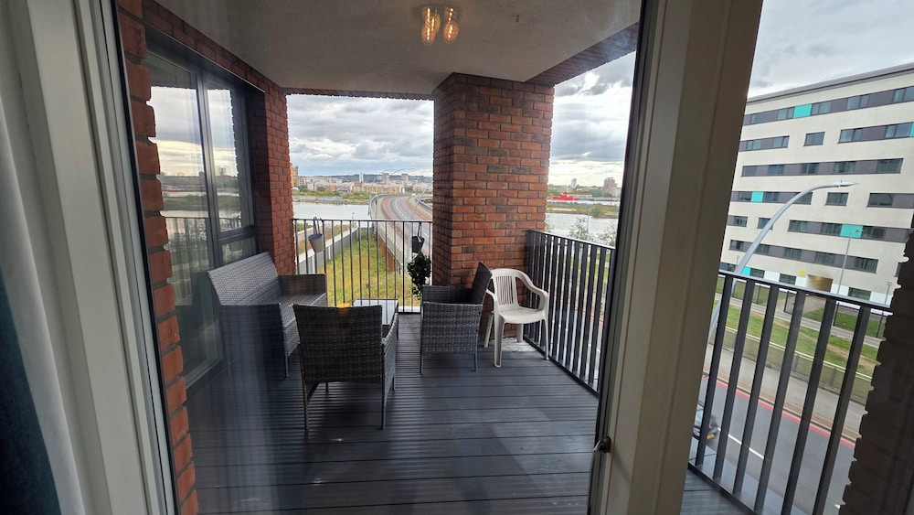 3 bedroom apartment from F&A properties