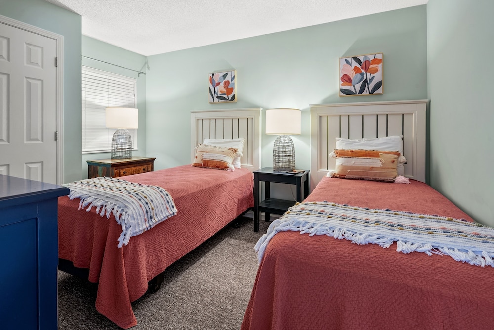 Ashworth 1801 4 Bedroom Condo