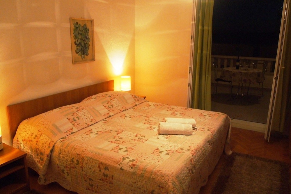 Photo 51