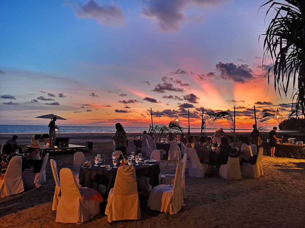 Grand Southsea Khaolak Beach Resort