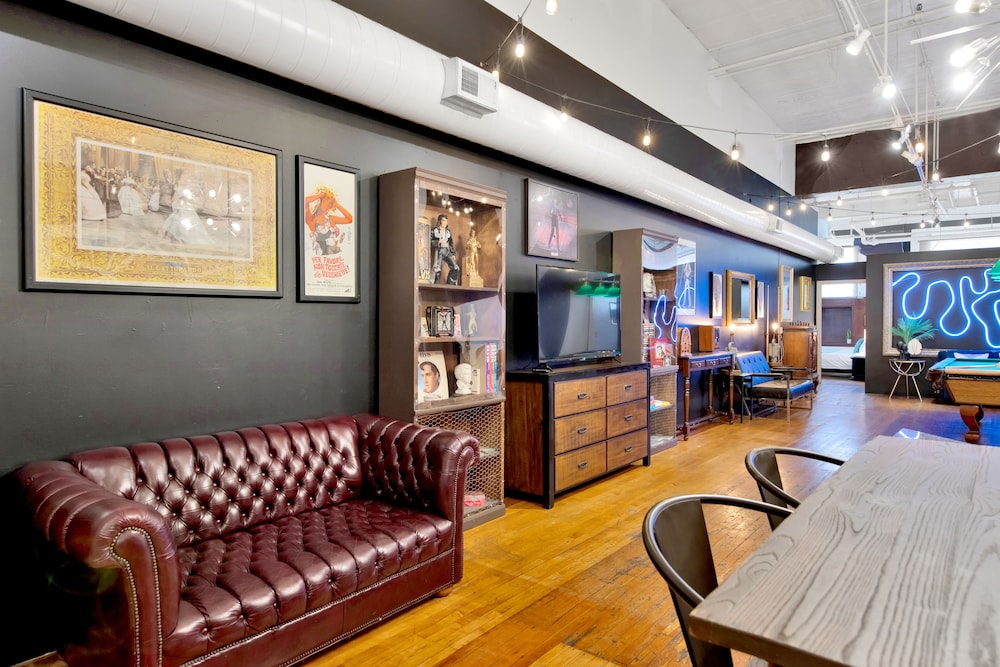 lounge