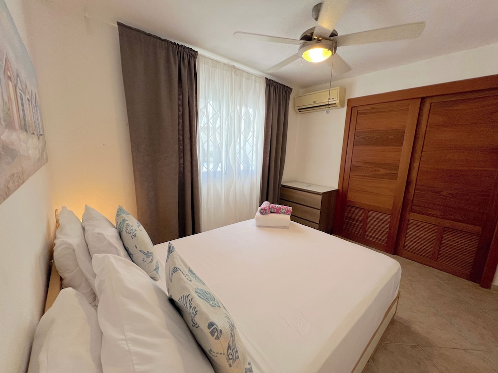 TROPICAL VILLAS playa LOS CORALES