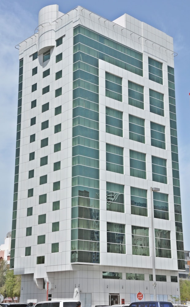 Abu Dhabi Vacations - Ramee Royal Hotel Apartments - Property Image 15