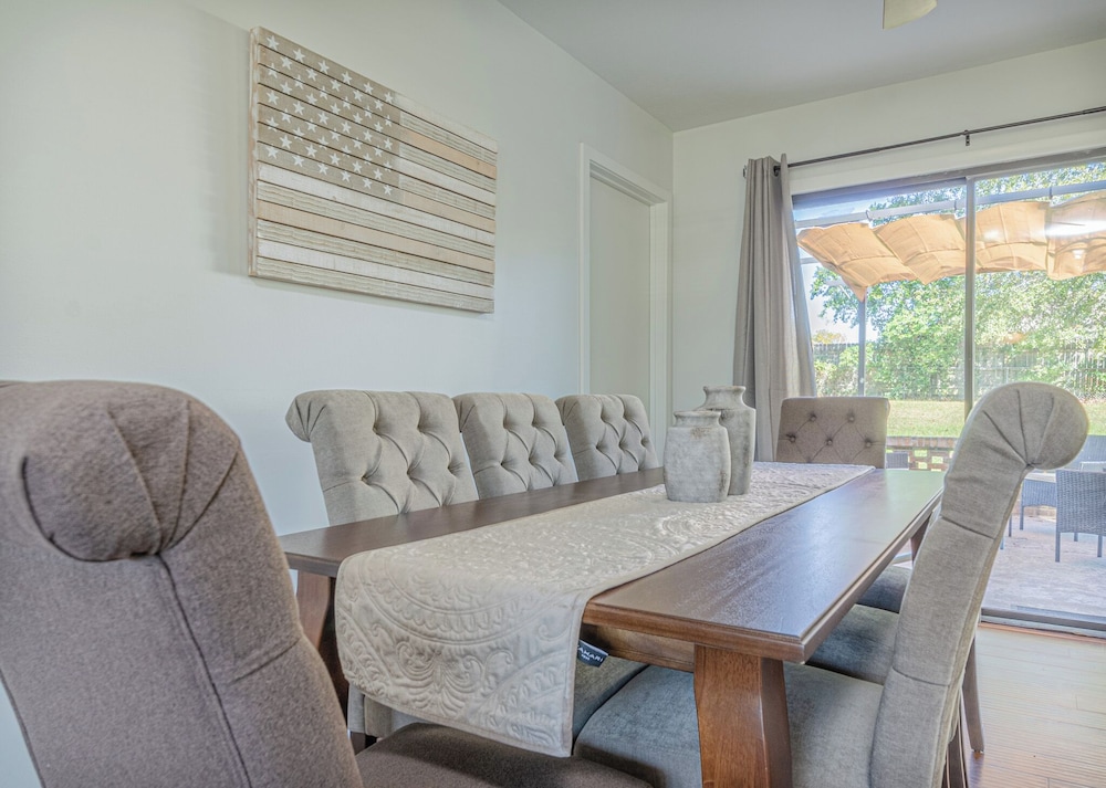 Spacious 4BR Columbus Home with GameRoom