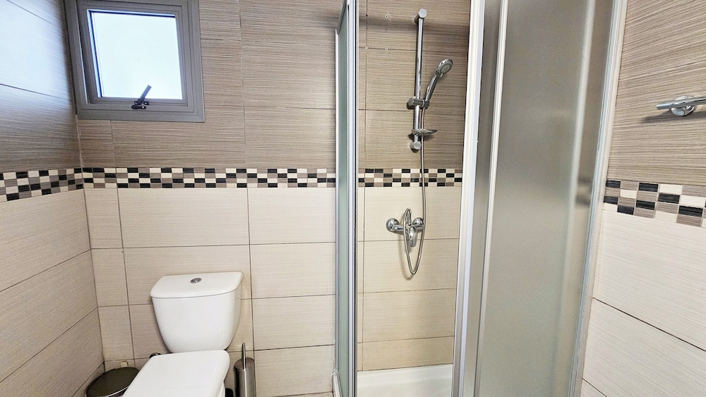 Phaedrus Living Ledras Residences 102