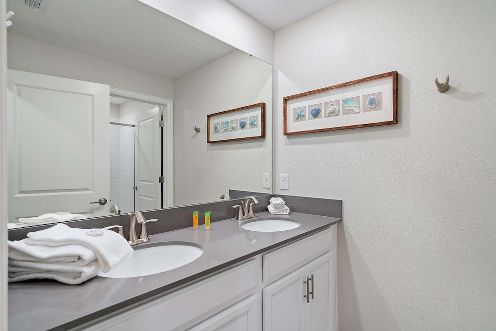 Championsgate Resort 4 Bedroom Private Pool Townhome 4 Townhouse