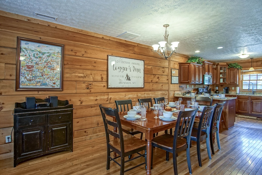 Loggers Run 11: 5 Bedrooms, 3.5 Baths