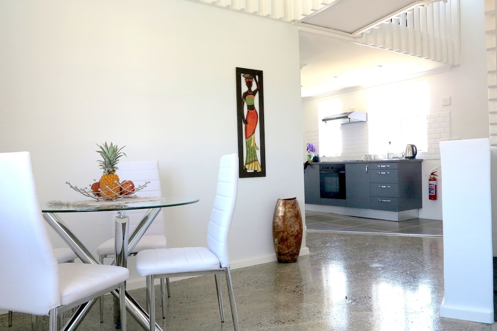 Abington Manor - Fish Hoek Guesthouse