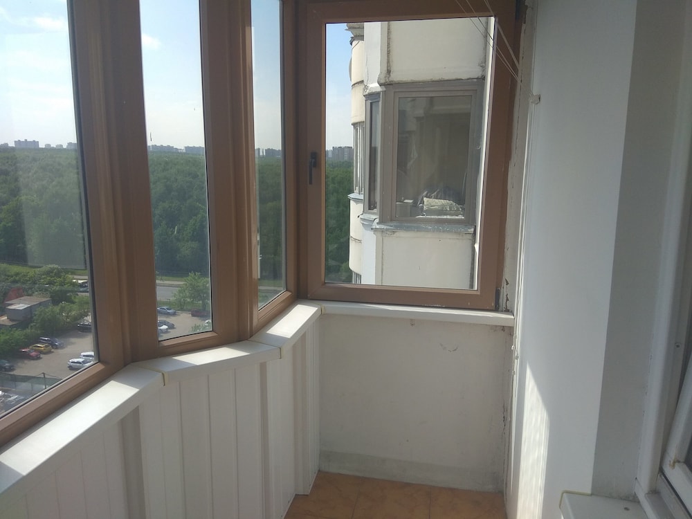 Apartments in Ostrovitianova 9