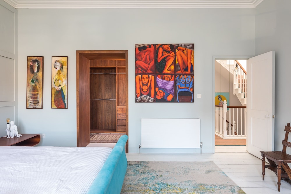 Exceptional Renovated Period Home in Clifton view 5