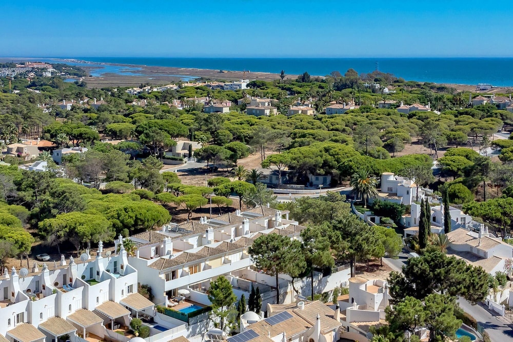 Townhouse Perola - Vale do Garr o view 3
