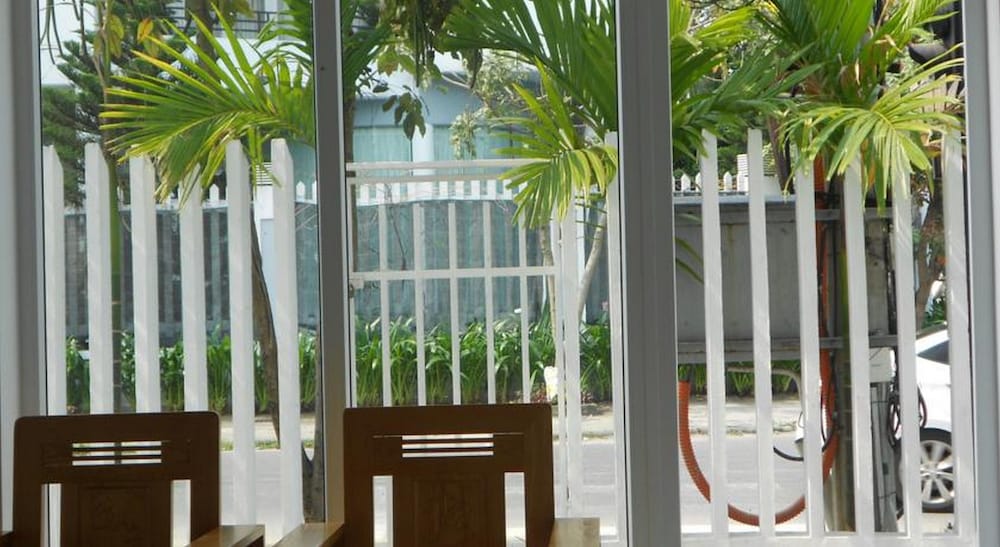 Center Homestay