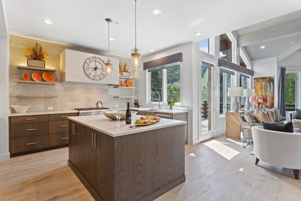 Trail's End Lodge at Deer Valley Resort - Four Bedroom Residence with Spa #15 4 Condo