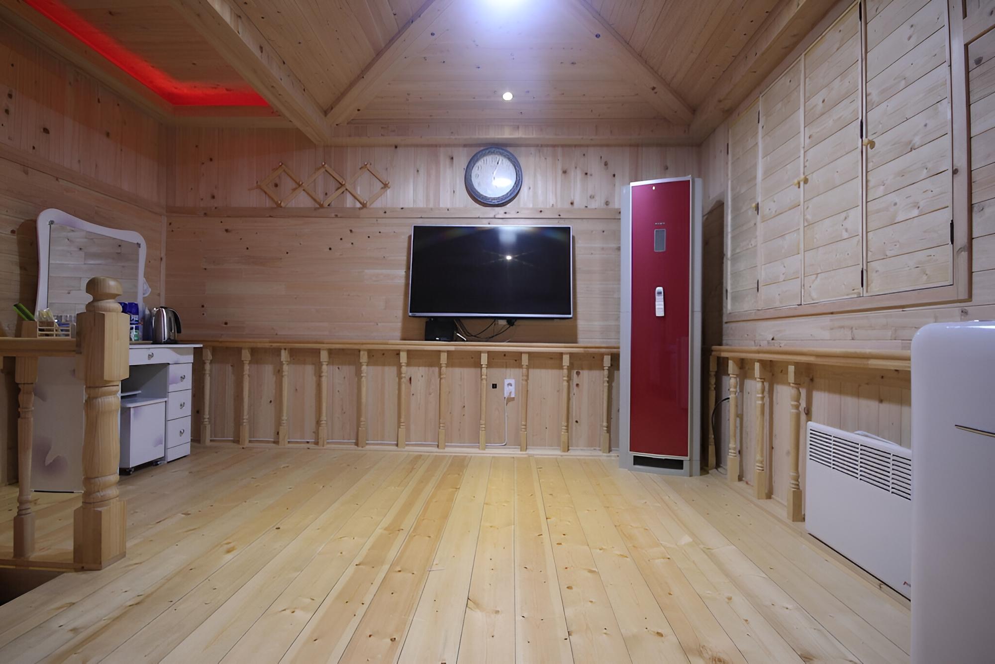 Photo 36