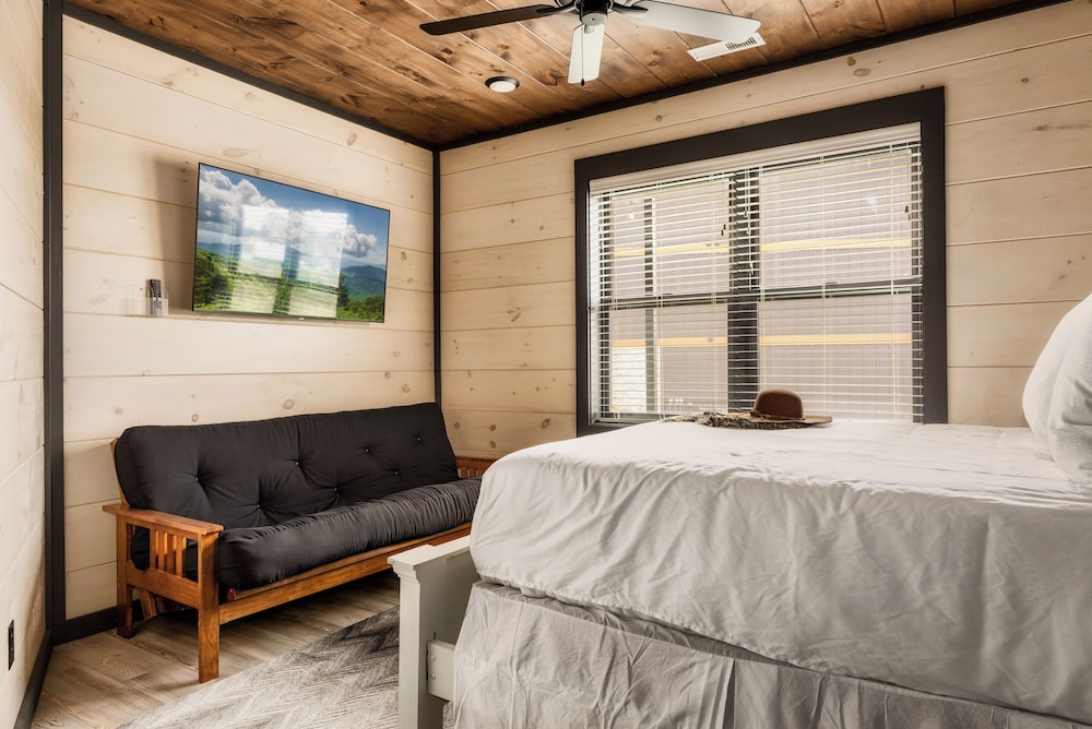 Smith Creek Reserve Luxury Cabins