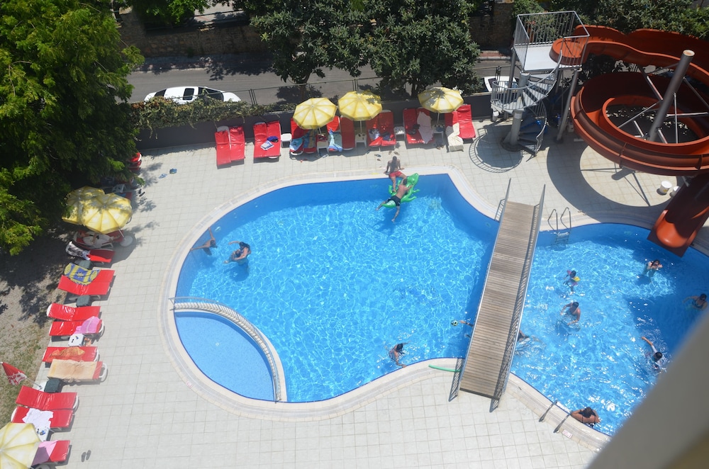 Rose Garden Apart Hotel - Image 7