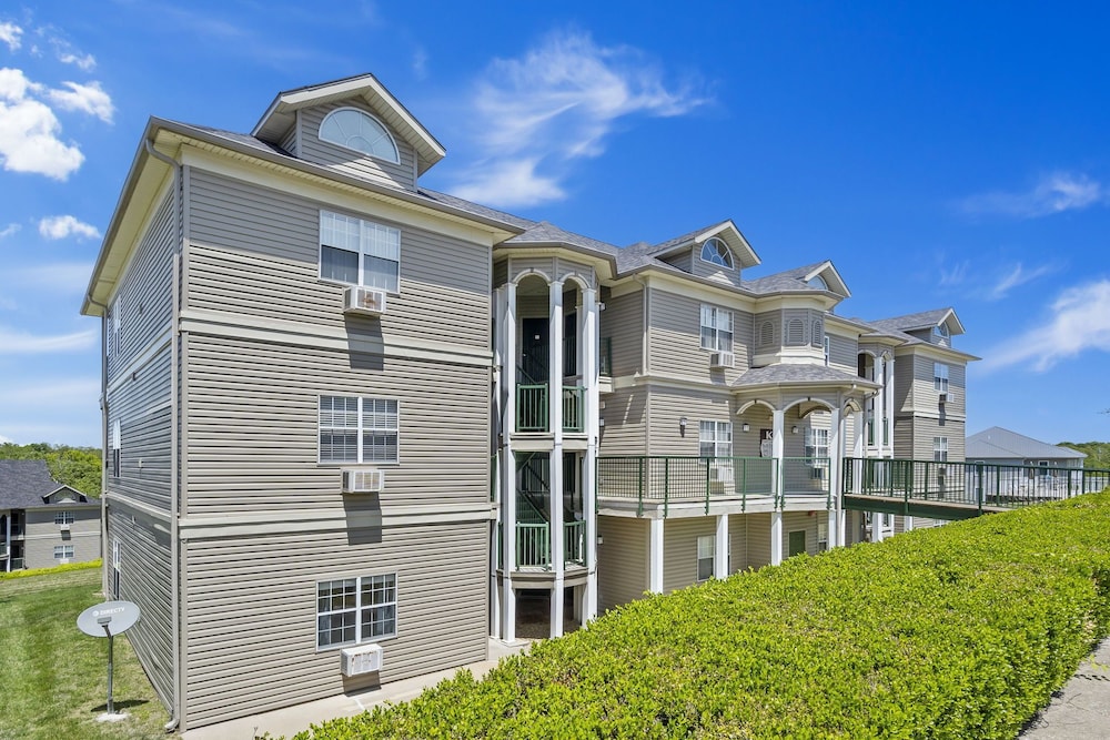Fairview Escape - Holiday Hills Branson - Golf - Outdoor Pools view 4