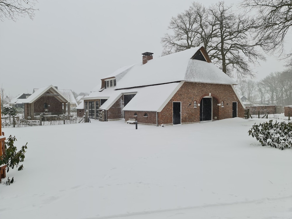 Charming Holiday Home in Nijverdal with Hot Tub view 5