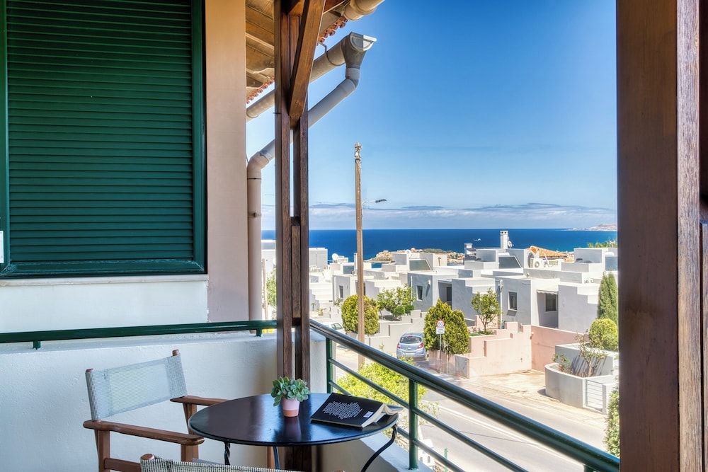 Marilizas Spacious Maisonette