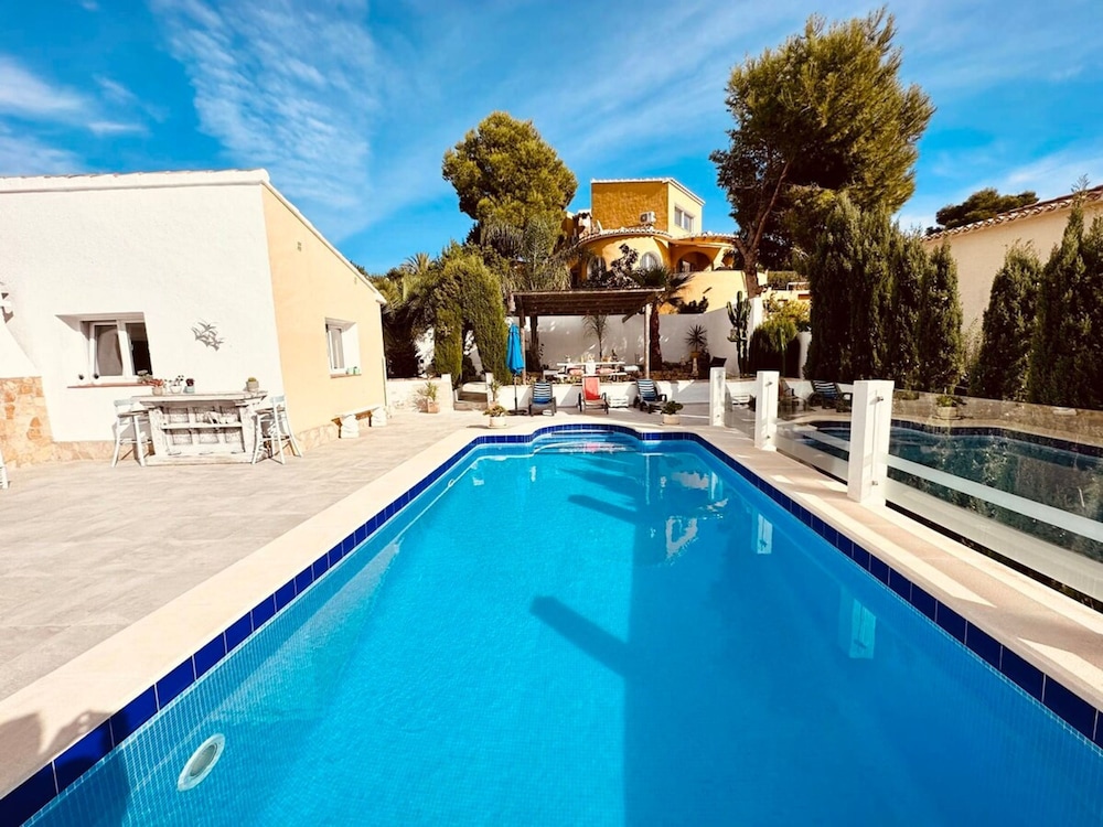 Incredible Views Villa With Private Pool