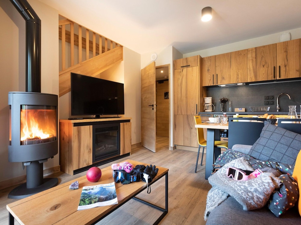 Chalet in Samoens Near Grand Massif Lift