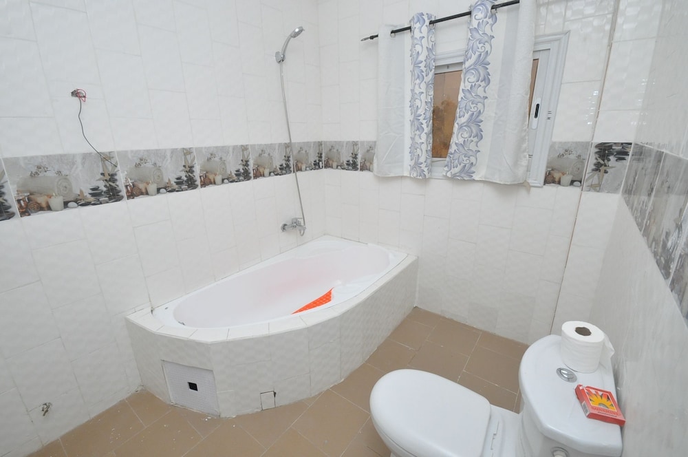 Photo 28