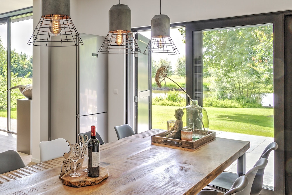 Tranquil Farmhouse in Rijsbergen With Hot Tub and Garden view 3